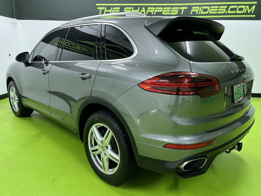 Used 2016 Porsche Cayenne AWD/4WD image 7