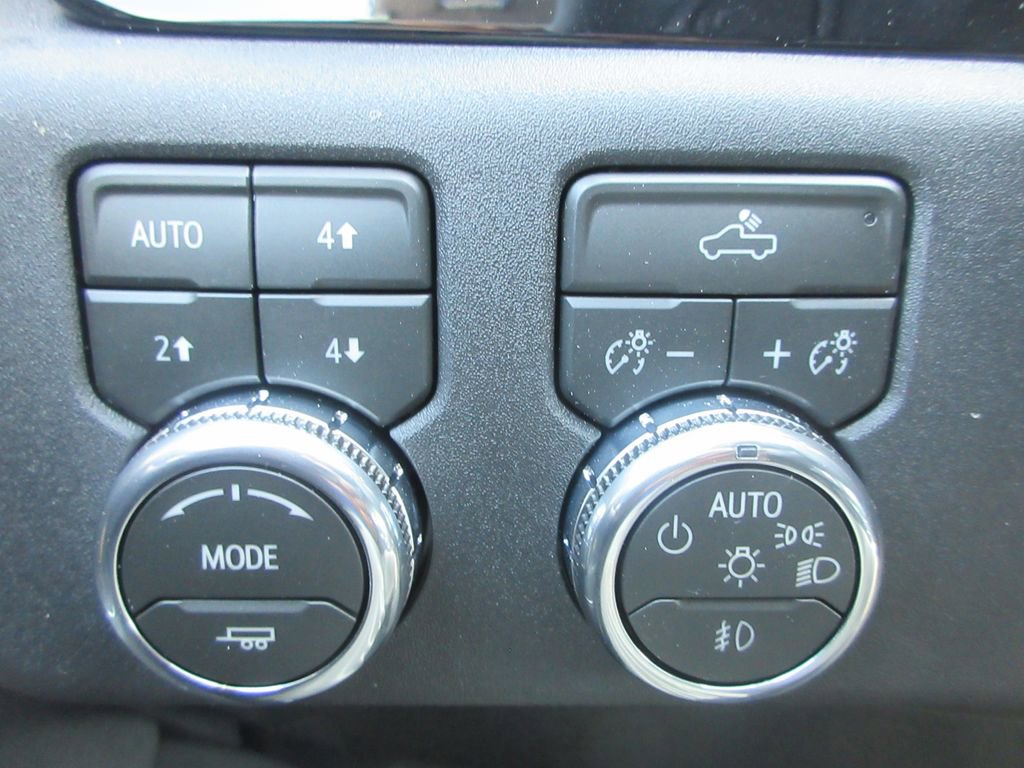 New 2026 GMC Sierra 2500 SLE image 17