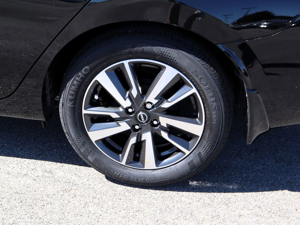 New 2025 Nissan Versa SV w/ Trunk Package image 7