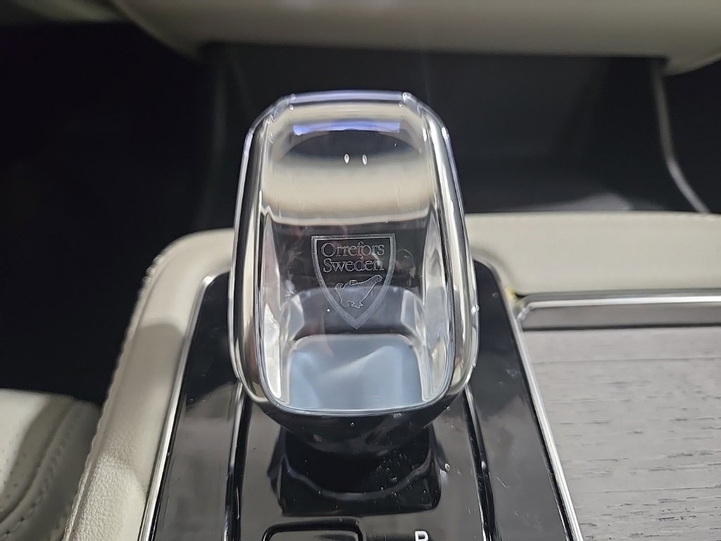 Used 2026 Volvo XC90 B6 Ultra image 17