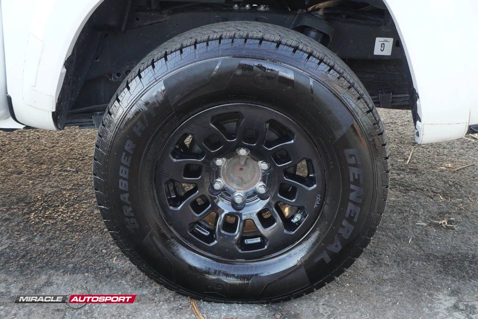 Used 2023 Toyota Tacoma TRD Sport w/ Advanced Technology Package image 12