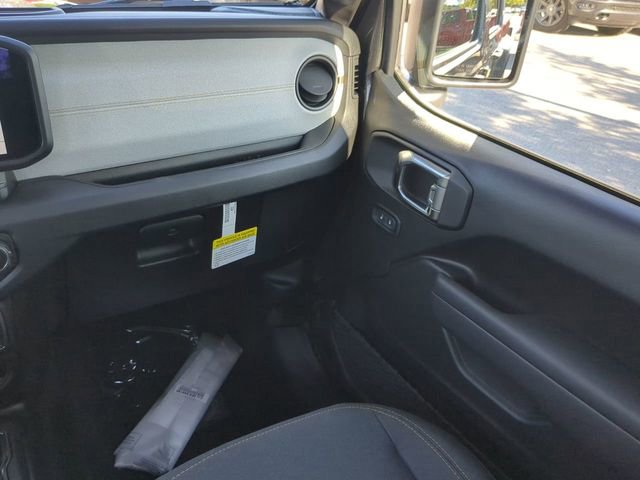 New 2025 Jeep Gladiator Sport AWD/4WD image 16