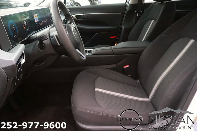 Used 2025 Hyundai Sonata SEL FWD image 12