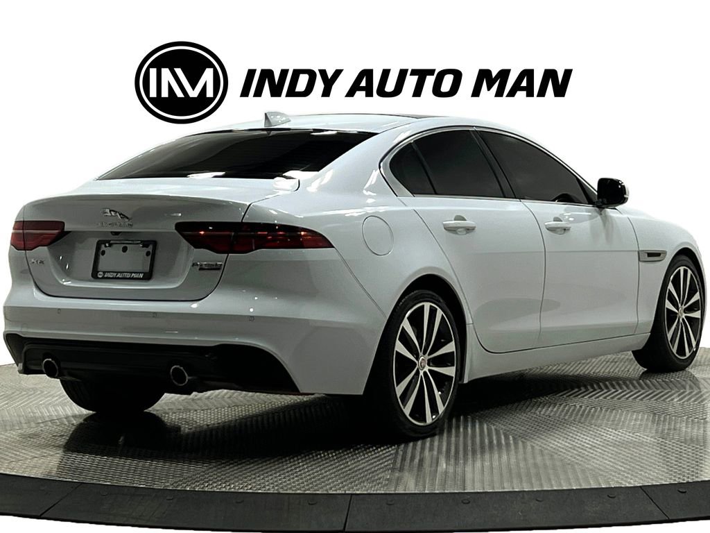 Used 2020 Jaguar XE S RWD image 4