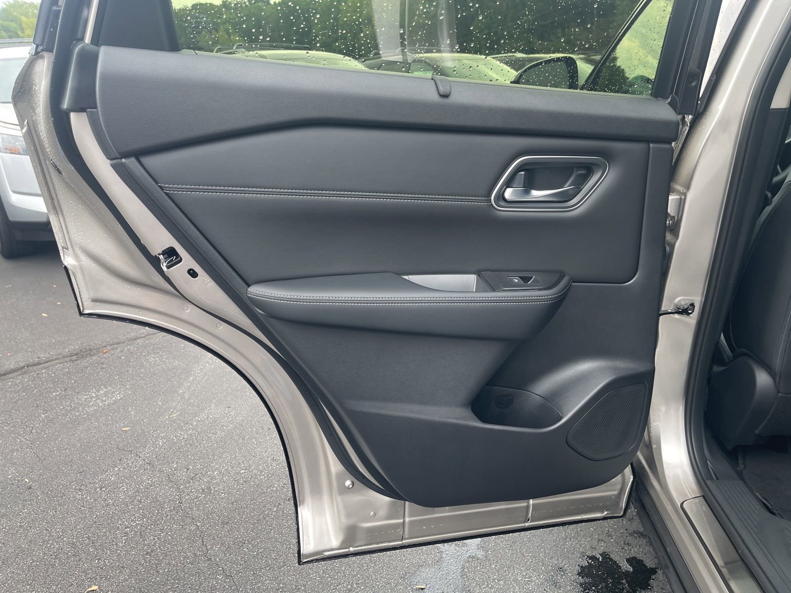 New 2026 Nissan Rogue Platinum image 17