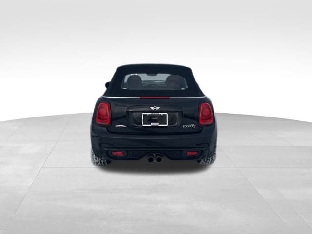 Used 2017 MINI Cooper S image 4