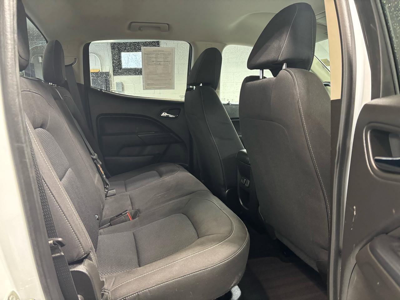 Used 2018 Chevrolet Colorado LT AWD/4WD image 17