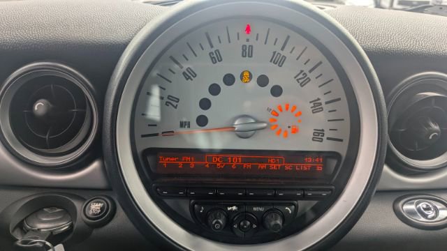 Used 2011 MINI Cooper Convertible image 30