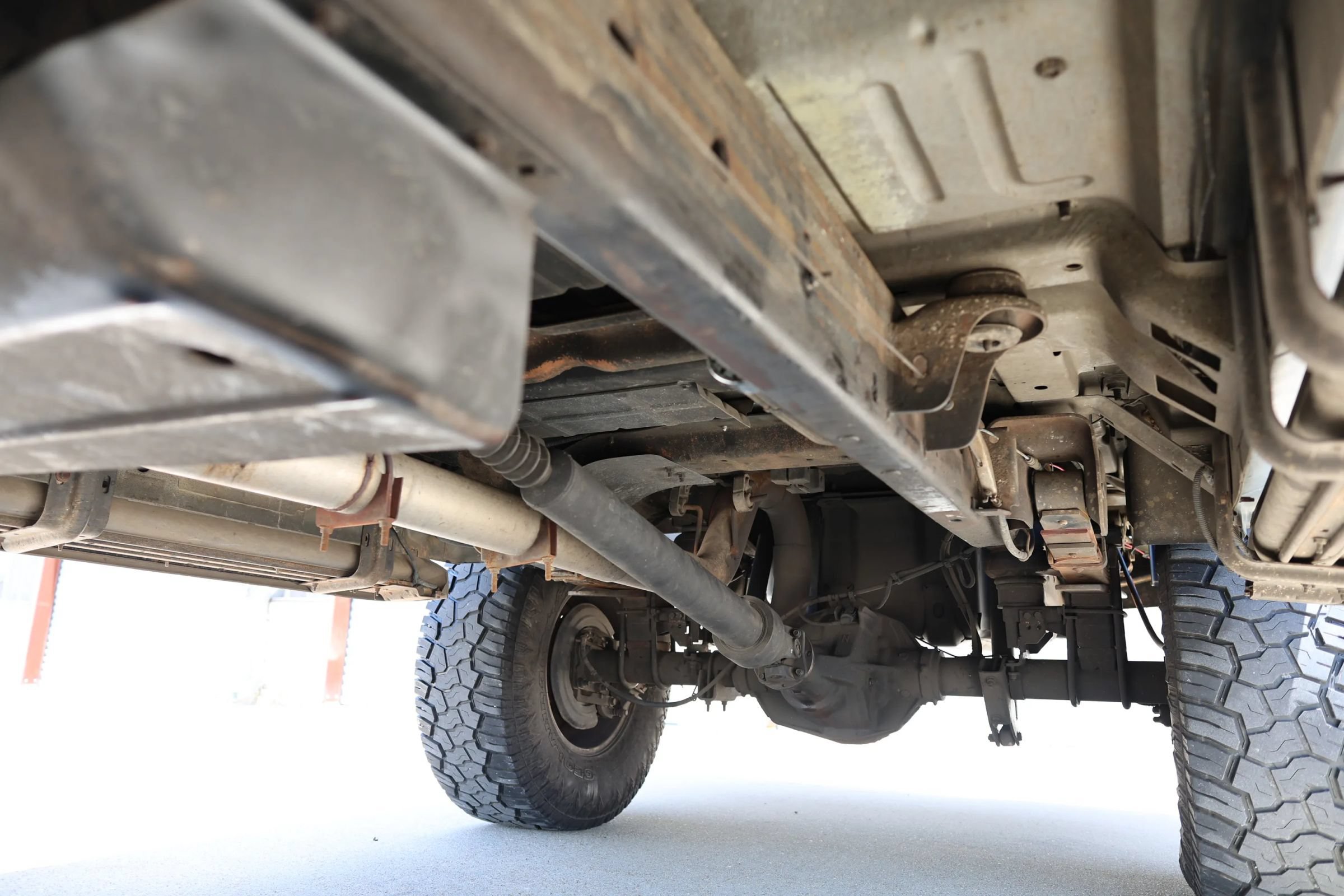 Used 2000 Ford Excursion Limited AWD/4WD image 19