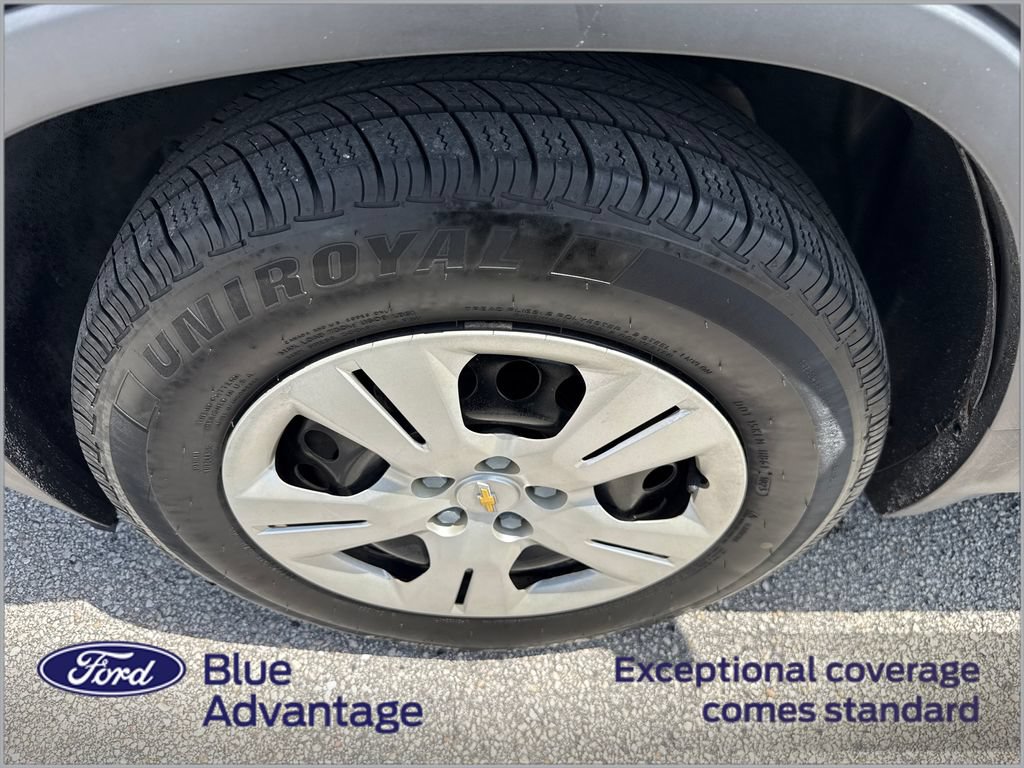 Used 2019 Chevrolet Trax LS FWD image 12