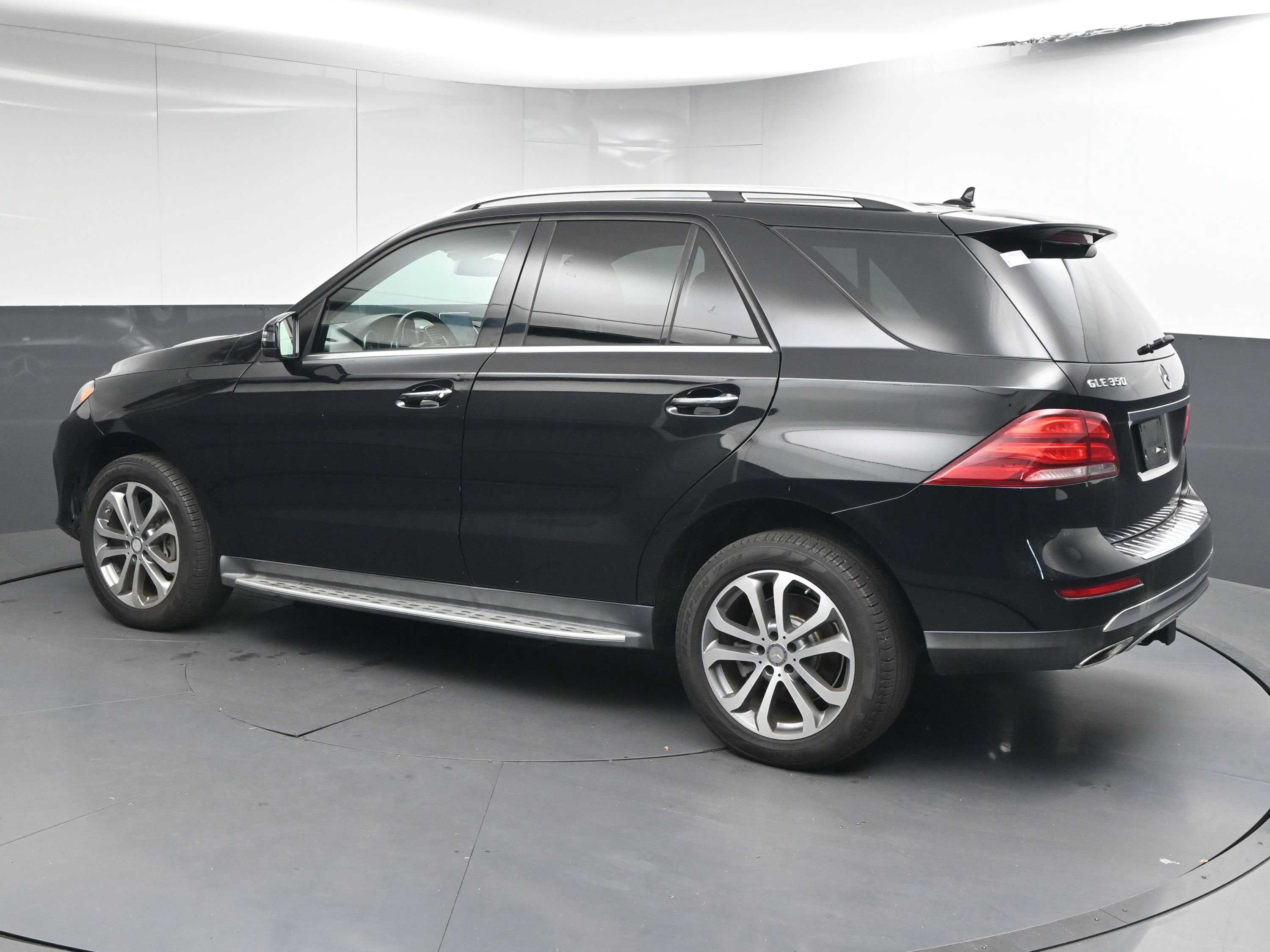 Used 2016 Mercedes-Benz GLE 350 GLE 350 w/ Premium Package image 6