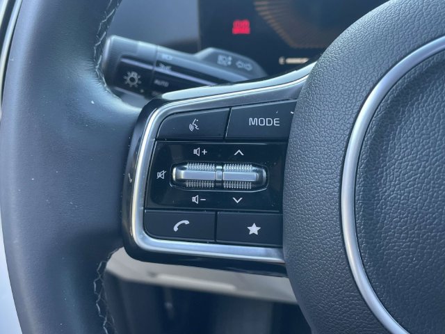 Used 2025 Kia Sorento S w/ Panoramic Sunroof Package FWD image 23