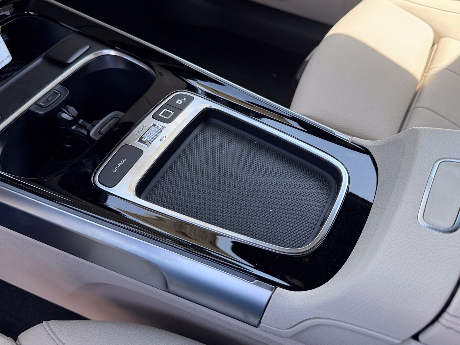 New 2025 Mercedes-Benz GLB 250 4MATIC image 25