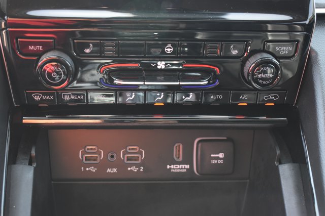 Used 2023 Jeep Grand Cherokee 4WD 4xe image 28