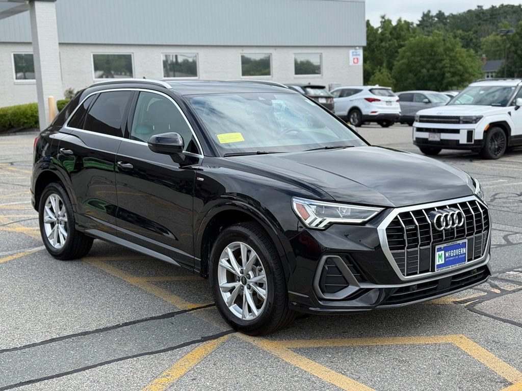 Used 2025 Audi Q3 2.0T Premium Plus w/ Premium Plus Package AWD/4WD image 8