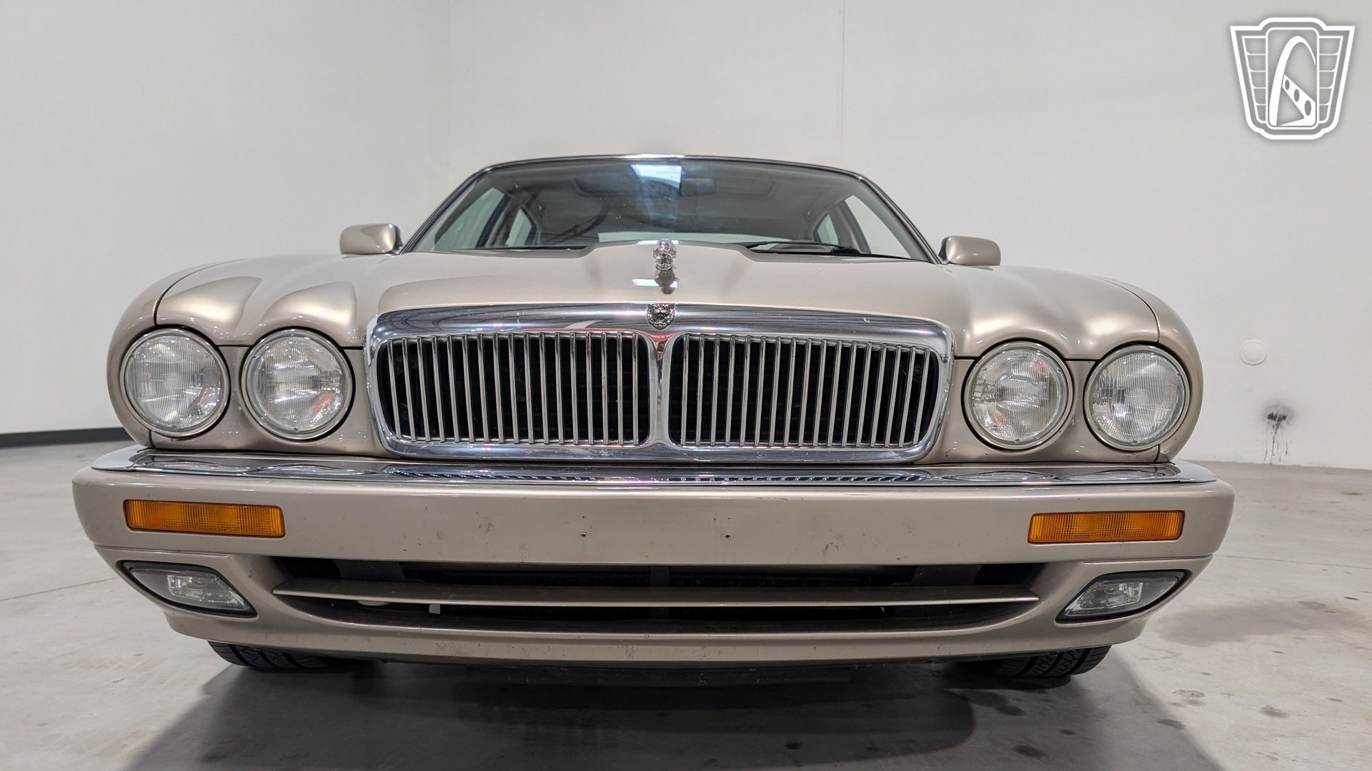 Used 1996 Jaguar XJ6 RWD image 23