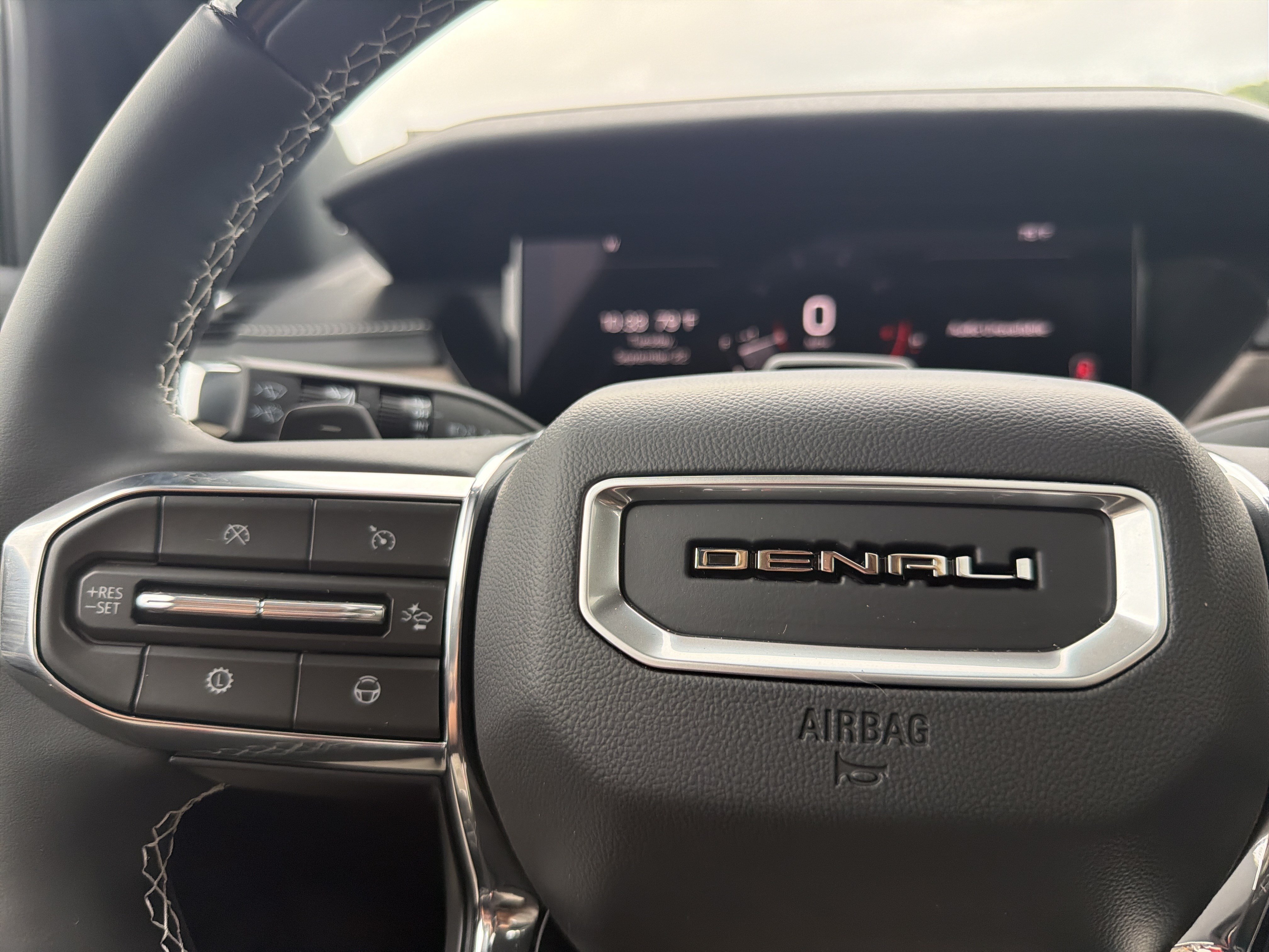 New 2027 GMC Acadia Denali Ultimate w/ LPO, Floor Liner Package FWD image 29