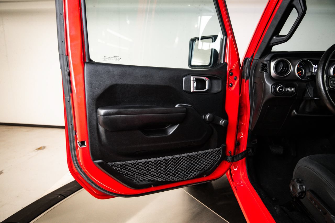 Used 2018 Jeep Wrangler Unlimited Sport AWD/4WD image 22