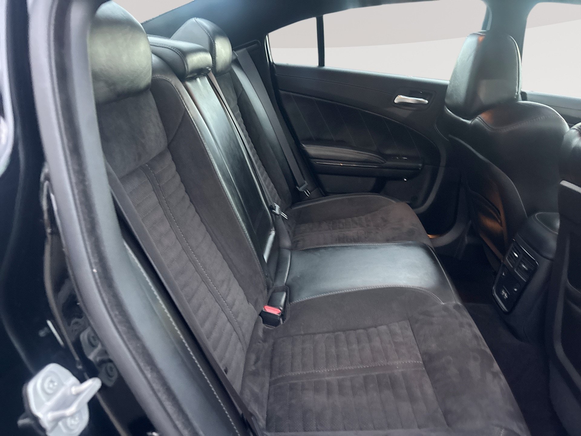 Used 2020 Dodge Charger Scat Pack w/ Daytona Edition Group RWD image 27