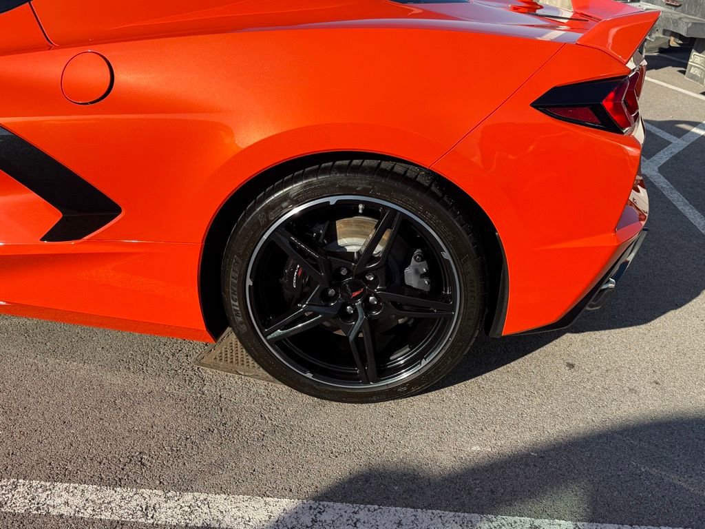 Used 2020 Chevrolet Corvette Stingray Premium Cpe w/ 3LT Preferred Equipment Group image 40