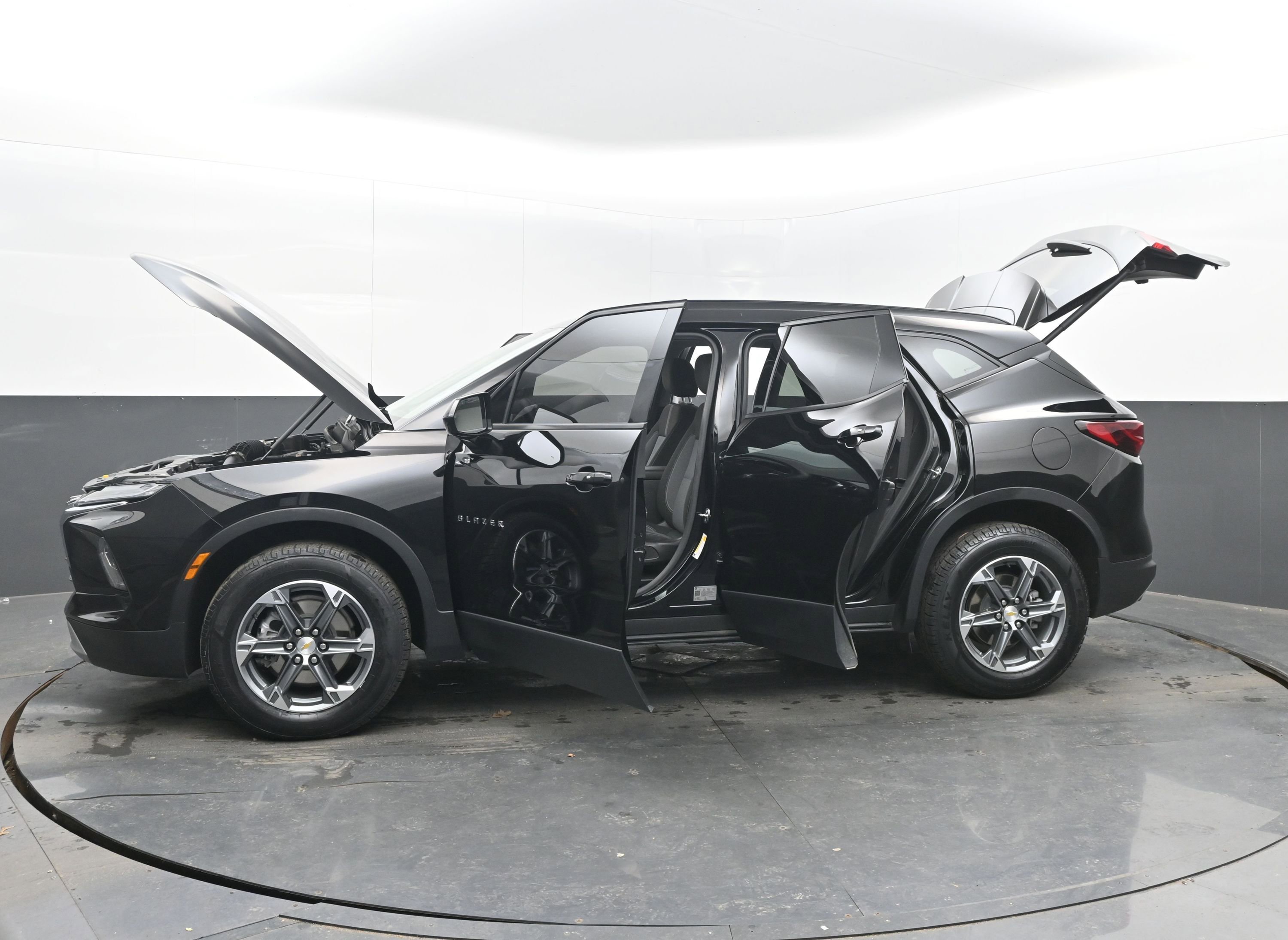 Used 2023 Chevrolet Blazer LT w/ Convenience Package image 39