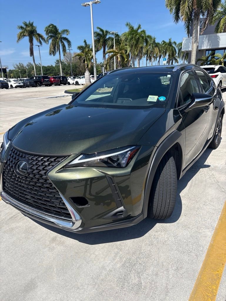 Certified 2024 Lexus UX 250h FWD image 4