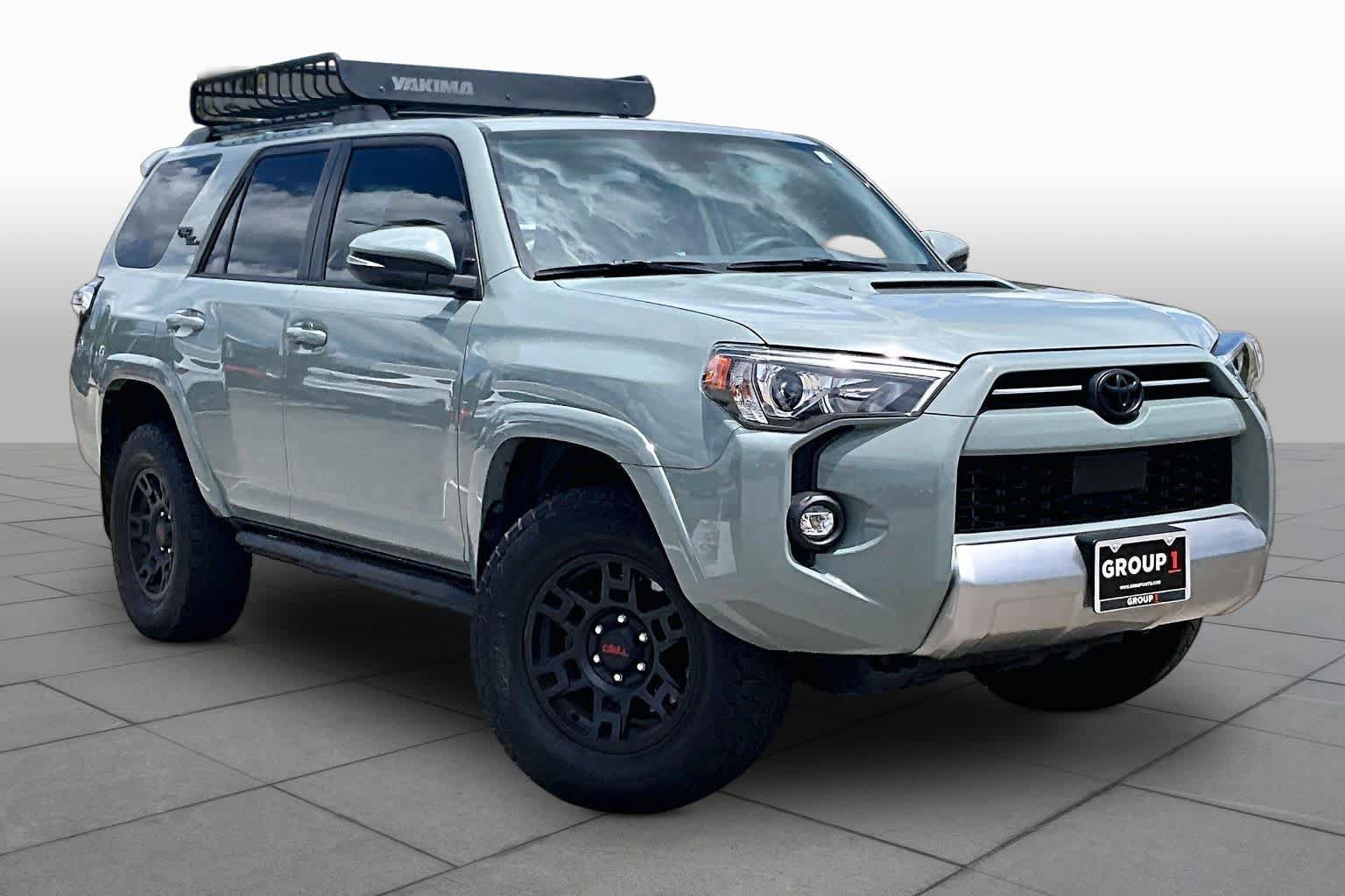 Used 2023 Toyota 4Runner TRD Off-Road Premium w/ Moonroof Package AWD/4WD image 3