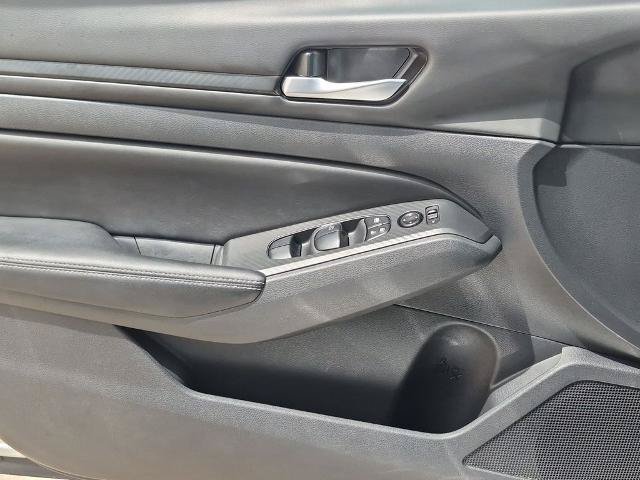Certified 2025 Nissan Altima 2.5 SV FWD image 16
