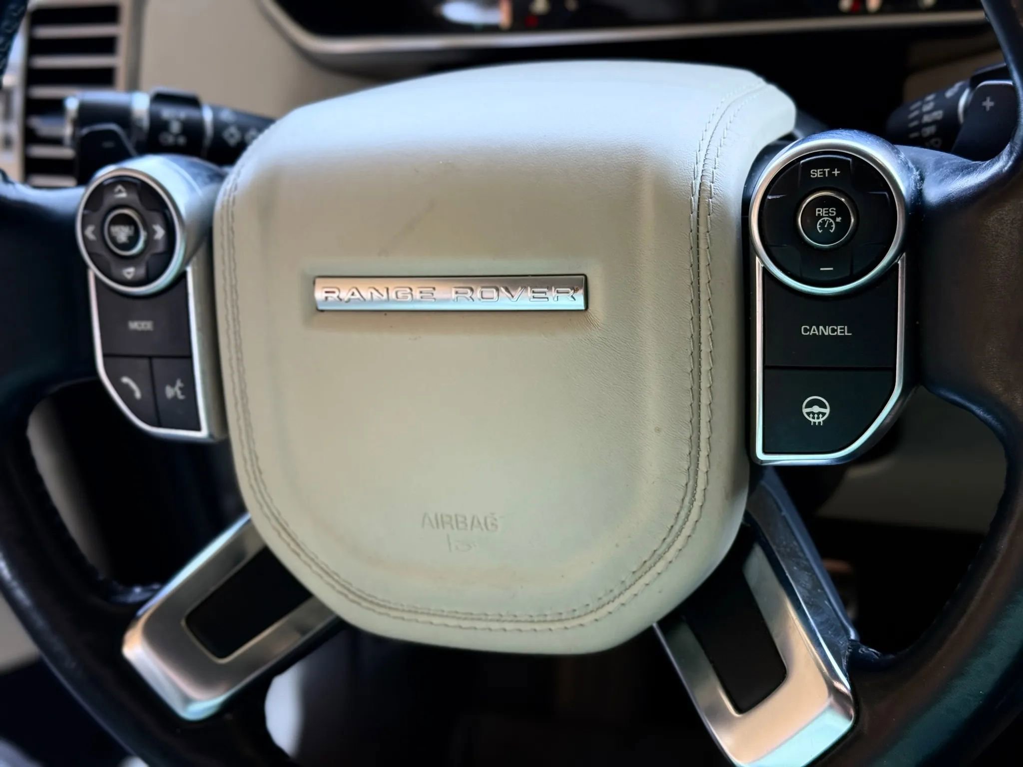 Used 2014 Land Rover Range Rover Supercharged image 90