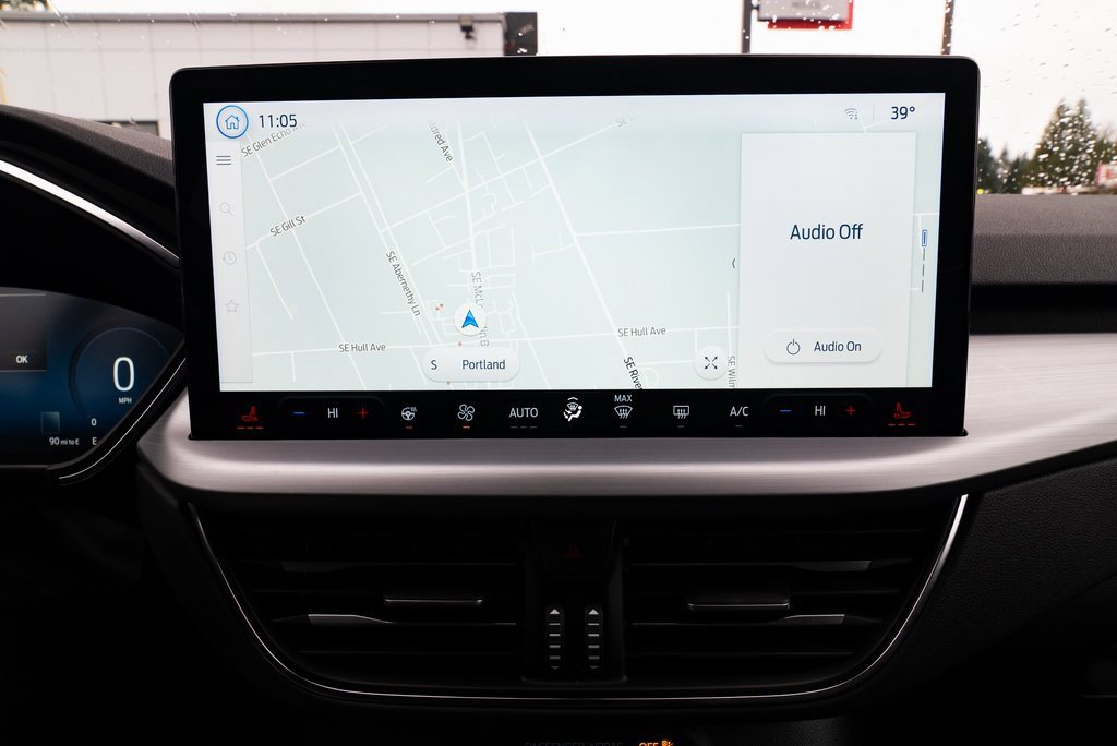 Used 2024 Ford Escape Platinum image 14