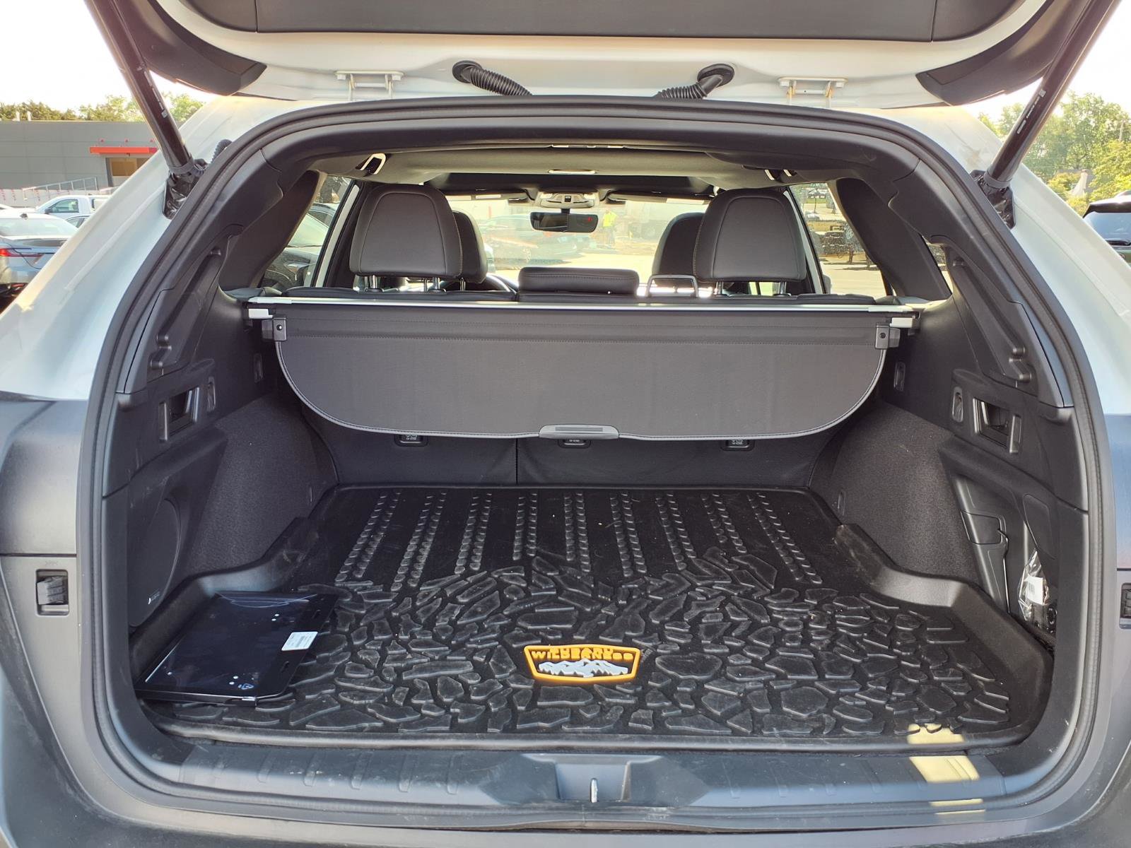 Used 2025 Subaru Outback Wilderness AWD/4WD image 27
