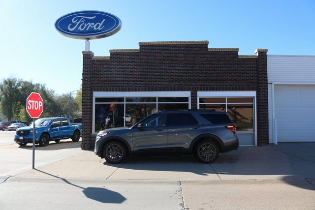 New 2025 Ford Explorer ST image 1