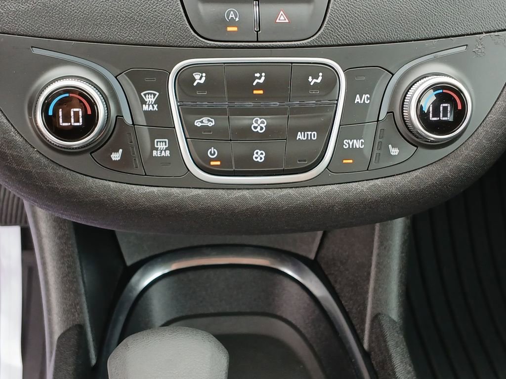 Used 2024 Chevrolet Malibu LT FWD image 36