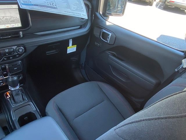 New 2025 Jeep Wrangler Unlimited Rubicon w/ Safety Group image 34
