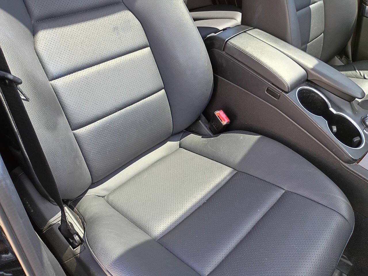 Used 2015 Mercedes-Benz GLK 350 4MATIC image 27