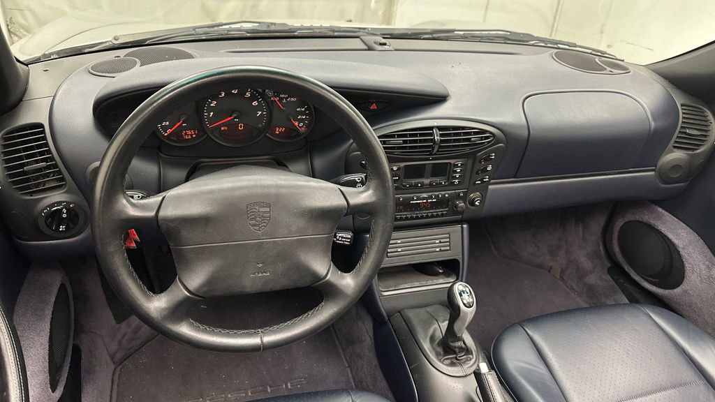 Used 2000 Porsche Boxster image 30