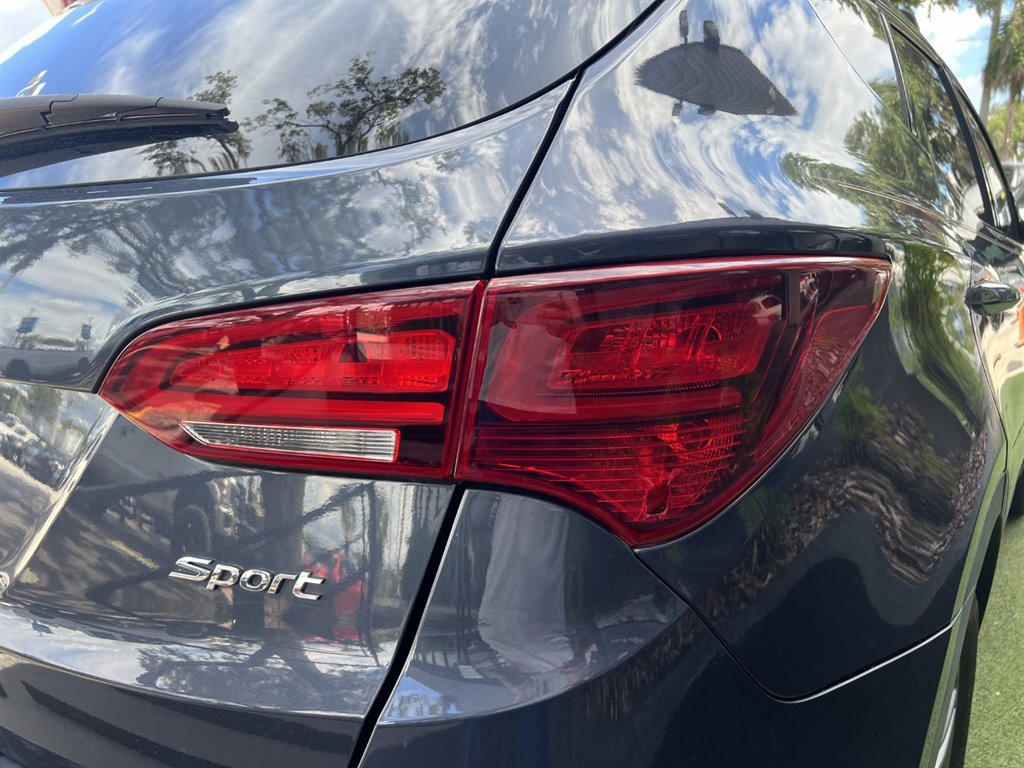 Used 2017 Hyundai Santa Fe Sport FWD image 12