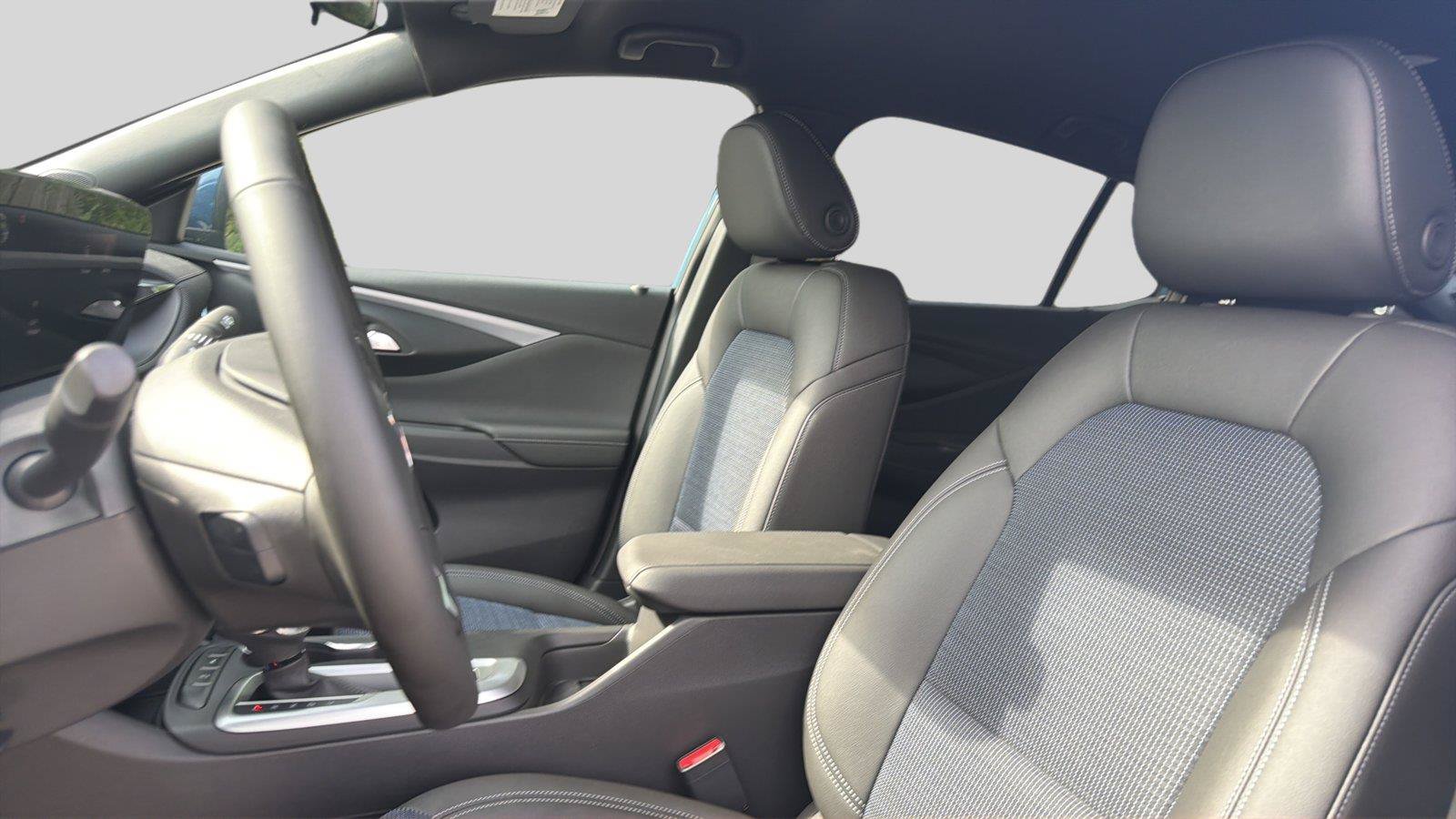 New 2026 Buick Envista Sport Touring w/ Convenience I Package FWD image 16
