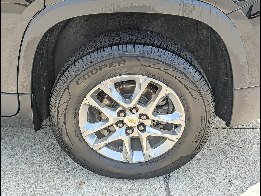 Used 2019 Chevrolet Traverse LT w/ LPO, Floor Liner Package AWD/4WD image 13
