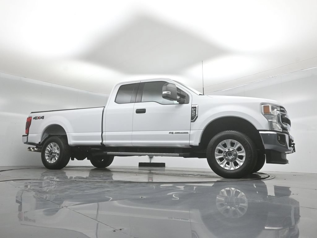 Certified 2022 Ford F350 XLT w/ XLT Value Package AWD/4WD image 4