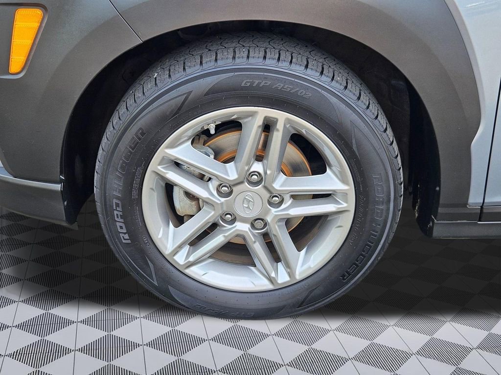 Used 2019 Hyundai Kona SE FWD image 32