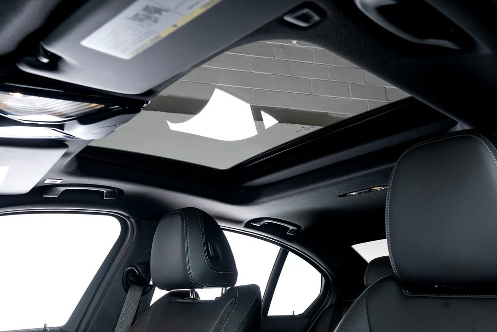 Used 2024 BMW M340i xDrive w/ Driving Assistance Package image 19