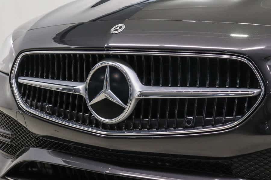 Used 2023 Mercedes-Benz C 300 Sedan image 13