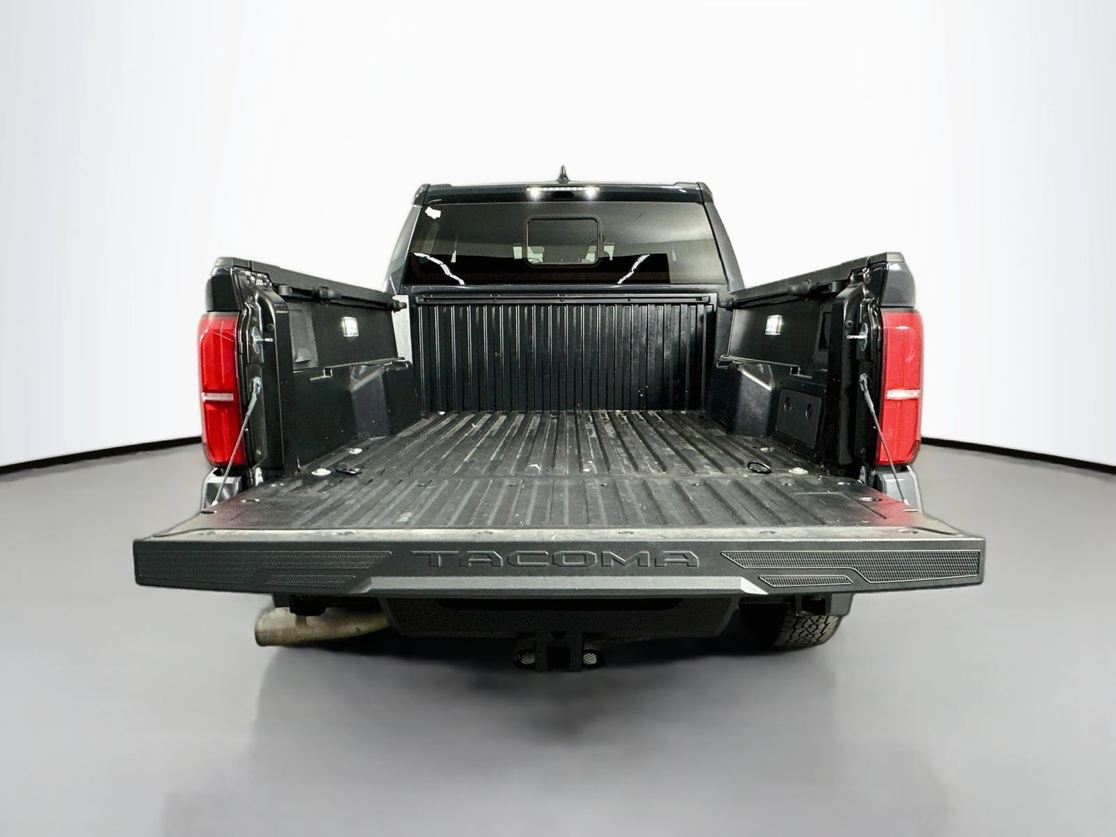 Certified 2024 Toyota Tacoma TRD Off-Road w/ TRD Off Road Upgrade Package AWD/4WD image 27