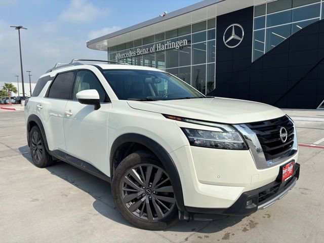 Used 2022 Nissan Pathfinder SL w/ SL Premium Package FWD image 1