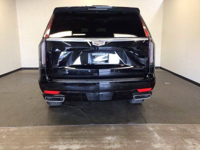 Used 2021 Cadillac Escalade Luxury AWD/4WD image 5