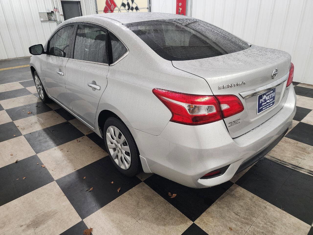 Used 2018 Nissan Sentra S image 8
