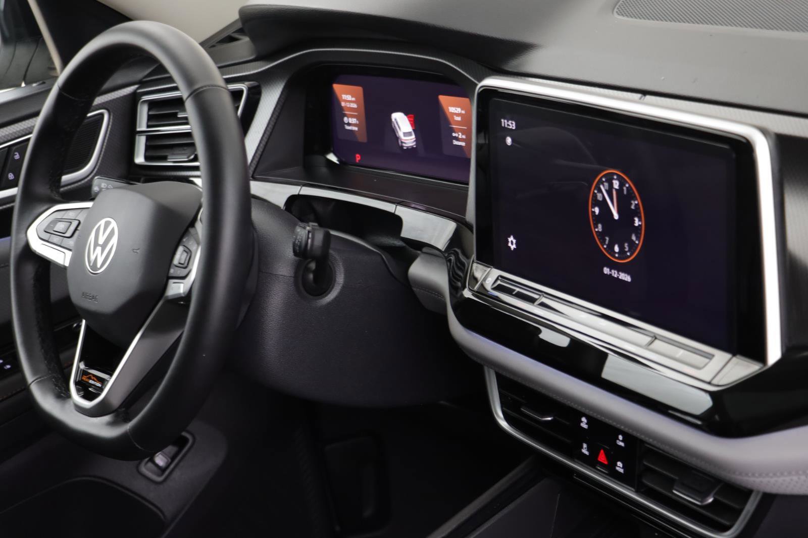 Used 2025 Volkswagen Atlas Peak Edition SE image 20