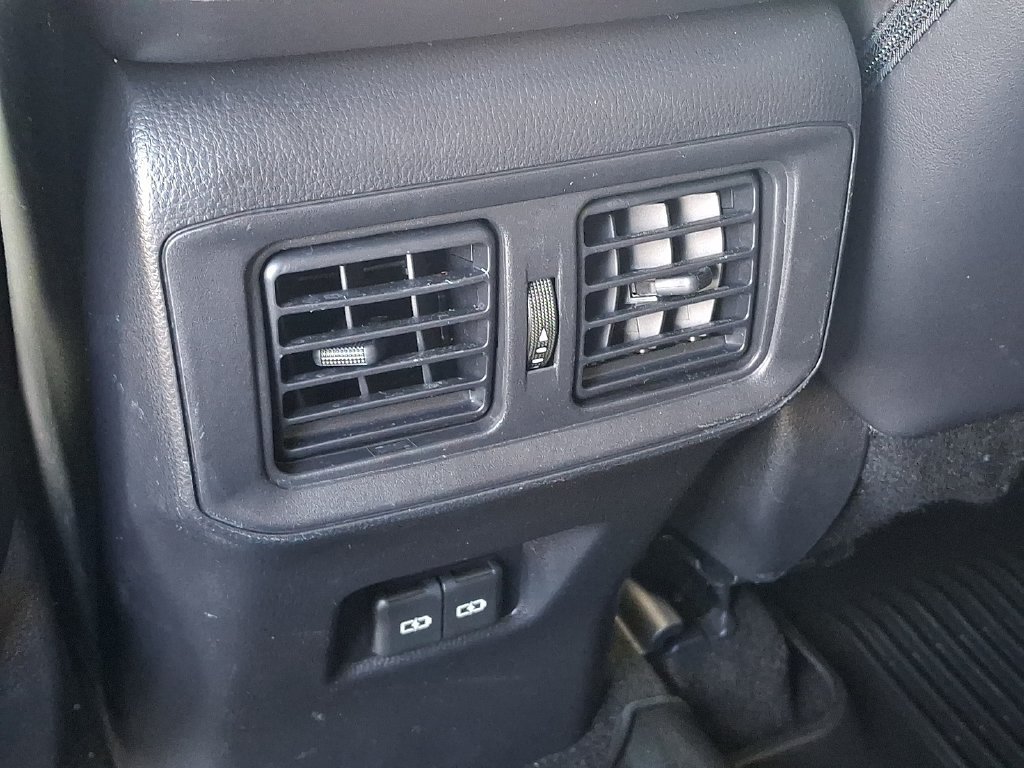 Used 2022 Toyota RAV4 Limited AWD/4WD image 11