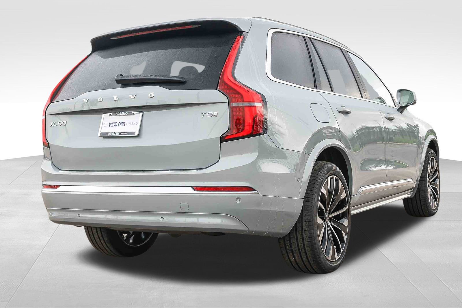New 2026 Volvo XC90 T8 Ultra w/ Protection Package Premier AWD/4WD image 5